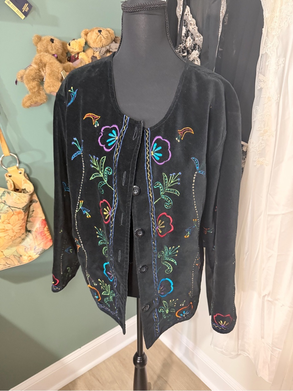 Life Style Black Velvet Embroidered Jacket Oversized Small